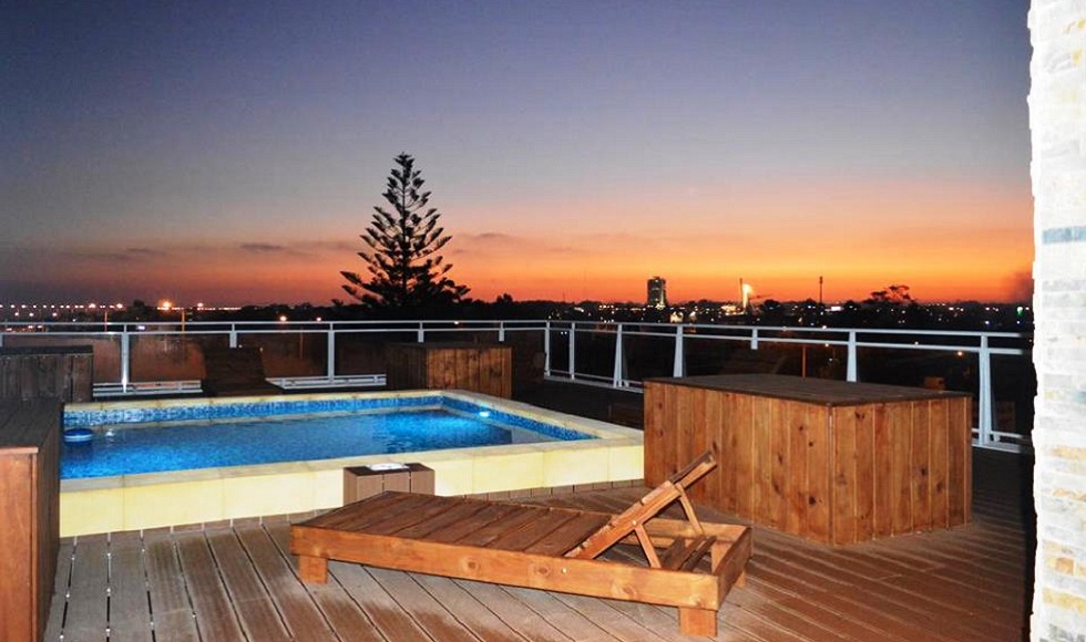Qué mejor regalo en Navidad que una estadía para dos en un hotel cerca de la playa a pasos de Montevideo